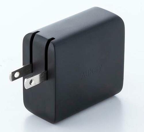 【⑥中型&Type-A付き】中型でType-A付きはRAVPowerの61W充電器が優秀でした イメージ13