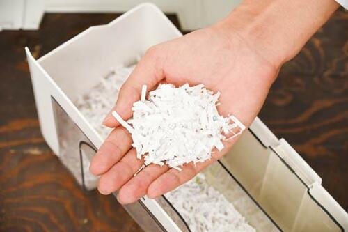 「極小裁断」でCD・DVDも対応ナカバヤシ2WAYシュレッダ イメージ7