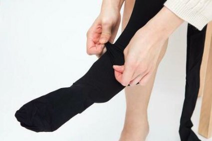 Q：タイツをキレイに履くには？ 暖かいタイツおすすめ イメージ