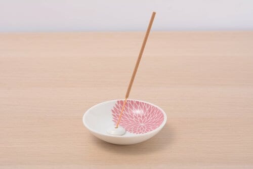 第15位:日本香堂(Nippon Kodo) 「縁香皿 菊紋 香立&香皿」 イメージ2