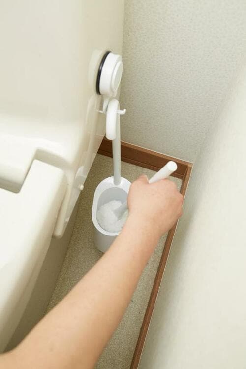 ニトリ「持ち運べる磁石収納トイレクリーナー2