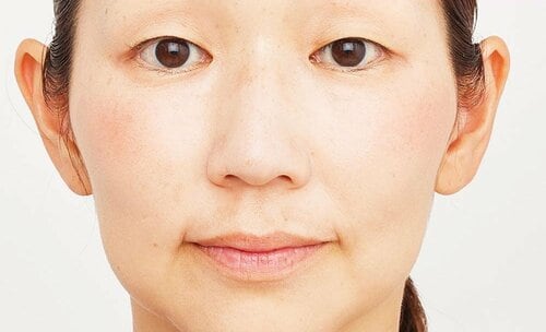 目の下から指1本下が目安 プチプラチークおすすめ イメージ2