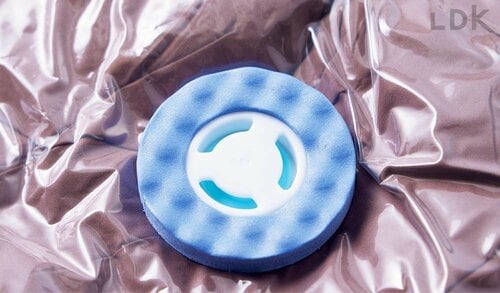 サイズが合えばあらゆるノズルの掃除機が使える 衣類用圧縮袋おすすめ イメージ