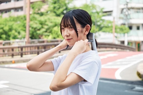 背中に装着したら自動で電源オン! ソニー「レオンポケット」おすすめ イメージ