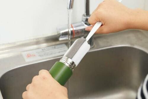 無印そっくりのスポンジトング好みのスポンジを挟んで洗える！ イメージ4