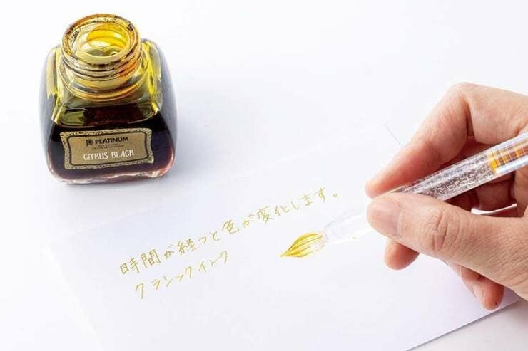 【インク沼】あえて経年変化を愉しむ！古典インクのおすすめは「クラシックインク」｜『LDK』が紹介