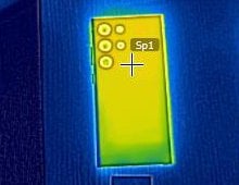 結果：背面は熱を発しないものの性能は低下 イメージ