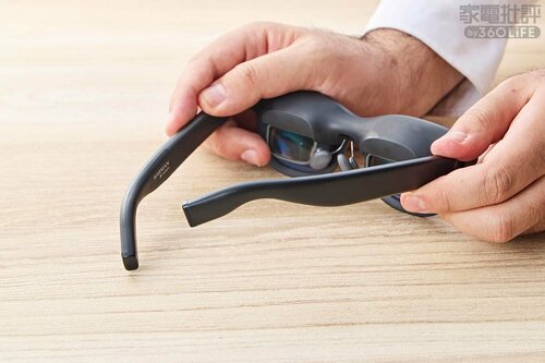 ツルの角度は手軽に調整可能 VITUREのXRグラスおすすめ イメージ