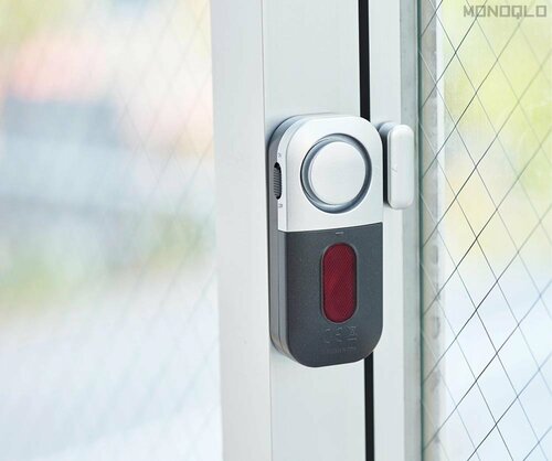 粘着テープで設置も簡単 防犯アラームおすすめ イメージ