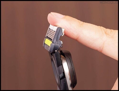 【使用感】刃の動きがなめらかで顔にフィットして剃れる T字カミソリおすすめ イメージ2