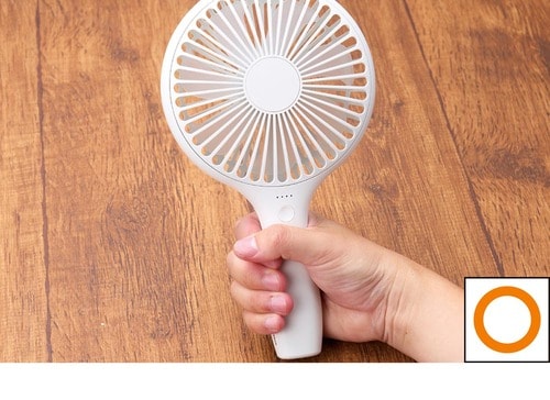 持ち運び：見た目より重くない ハンディファンおすすめ イメージ