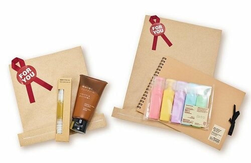 クラフト袋やカレー&バウムのギフトラッピングは無料! 無印良品の食品おすすめ イメージ2