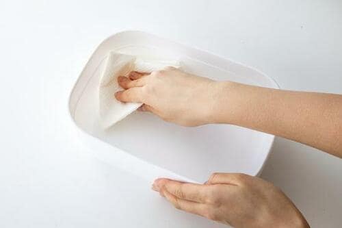 ホコリから小物を守って収納できます イメージ2