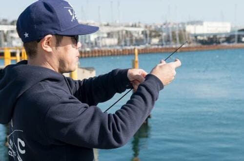 注意点1:ロッドは折れないように先から順に伸ばす コンパクトロッドおすすめ イメージ