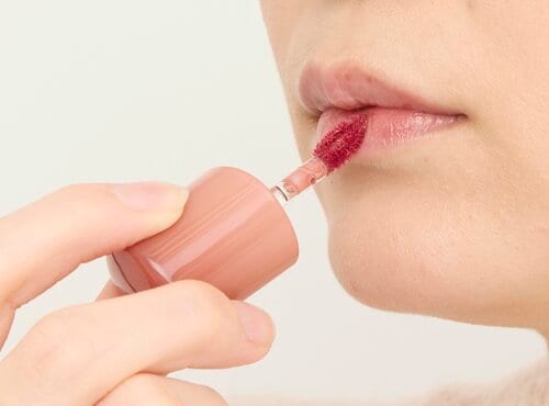 塗りやすさ：持ち手の短さは気になるもののチップの形状は優秀 ブラウンリップおすすめ イメージ