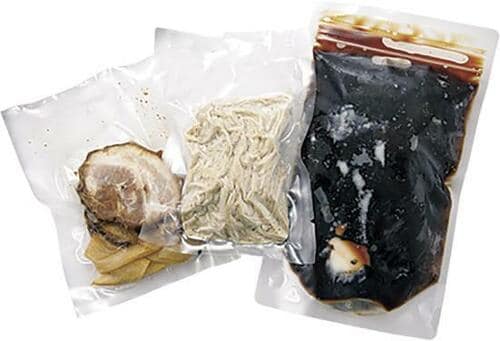天高く:麺家いろは 富山ブラック チャーシューめん(3食セット):冷凍食品