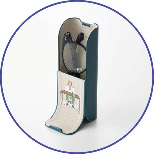 メガネスタンドにもなる専用ケース！ 老眼鏡おすすめ イメージ