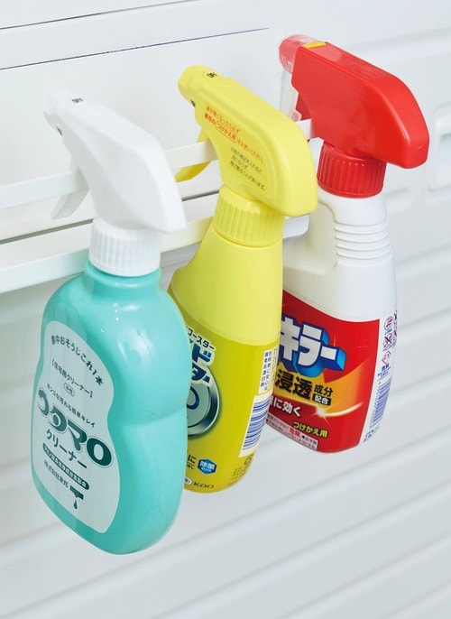 バーにスプレーもかけられる! 洗面所の収納アイデアおすすめ イメージ