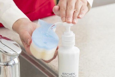 もう詰め替えやめます 100均の キャップ が便利すぎっ 360life サンロクマル