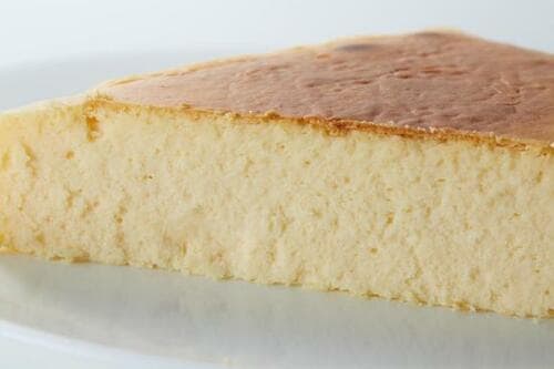 しっとり感&食べ応え◎! 武蔵野茶房「特製 焼チーズケーキ」 イメージ3