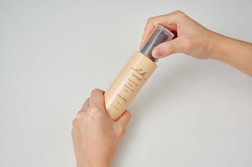 使用感： フタがかたくてリキまないと開かない 乳液おすすめ イメージ