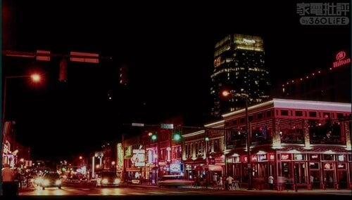 Apple「iPhone 16e」 ミドルレンジスマホおすすめ イメージ