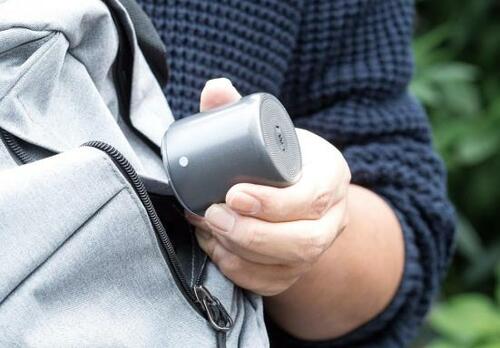 Amazon売れ筋の極小4製品を比較1万円超えのBOSEに格安品は…? イメージ