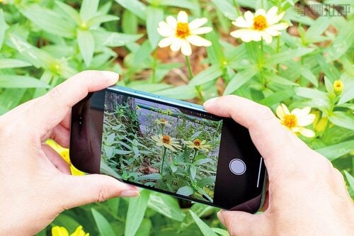 変更点2:新登場のカメラコントロールを搭載! Proのみだったアクションボタンも追加 iPhone16おすすめ イメージ2