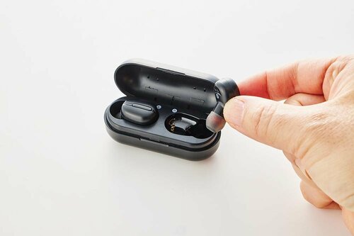 置くだけで充電できる!