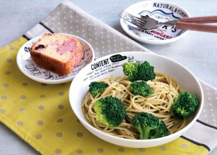 【クオリティ高すぎ】100均セリアのお皿がお値段以上どころじゃない