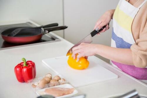 出したままになりがちな調理道具は“1カ所にまとめる”が収納のコツ！ イメージ