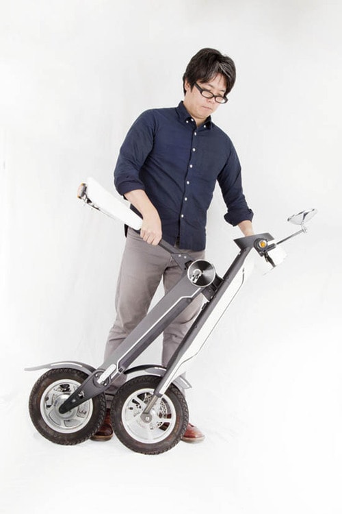 フル充電で35㎞走行できる！ 折りたたみ電動バイク イメージ9