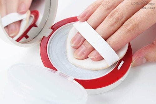 時間がたってもテカリ防止を叶えるパウダーが理想! テカリ防止パウダーおすすめ イメージ