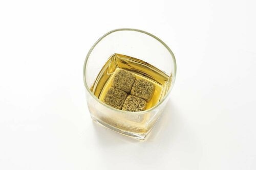 ダイソー「ストーンアイスキューブ」 イメージ2