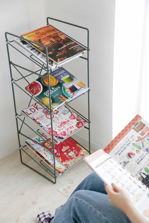 リビングに持っていけば雑誌収納にサイズピッタリ!