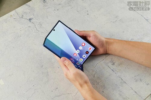 横折り（Fold型）タイプ 折りたたみスマホおすすめ イメージ