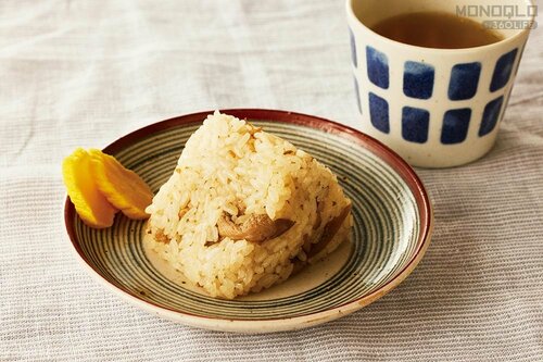 旨みあふれる鶏とごぼう、ご飯のバランスが最高 おにぎり専門店おすすめ イメージ