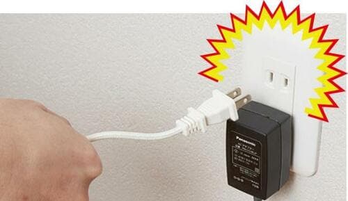 家電の電源を抜かれるとアウト！親には事前の説明も必要です イメージ