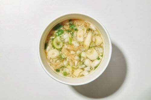 【セブン-イレブン】平均点高め優等生タイプの味噌汁揃いです イメージ3