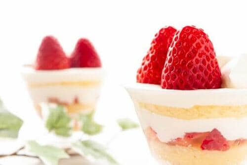 エクレアにシュークリーム…ごほうびスイーツは糖質が高い！ イメージ