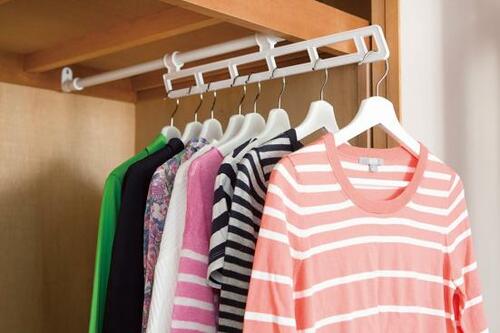 押入れならニトリのハンガーが出し入れしやすい イメージ