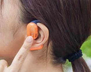特徴2:“イヤースピーカー”と呼ばれるジャンルの製品 イメージ2