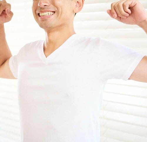 【着心地】伸縮性が高く動きやすい メンズ消臭インナーおすすめ イメージ