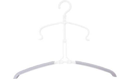 C評価: 折りたたみ部分が固い… カインズのパーカー用ハンガー イメージ