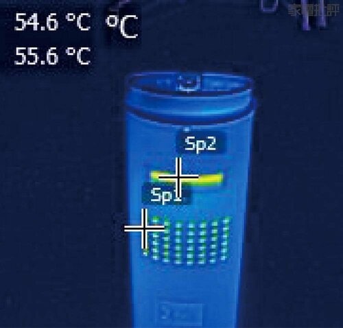 【安全性】持ち手付近は少し熱いがチャイルドロック非搭載 電気ストーブ・遠赤外線ヒーターおすすめ イメージ