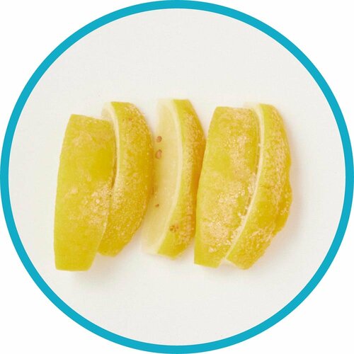 レモンはくし切り冷凍で氷がわりに