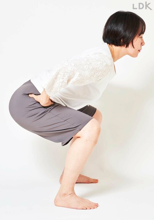 思いっきりお尻を突き出すのが正解! ズボラストレッチおすすめ イメージ