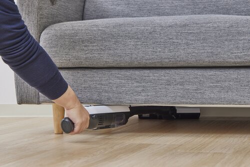 結果2:ヘッドが平らになるので家具の隙間にもスッキリ入った! イメージ2