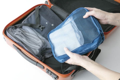 入れたものが一目瞭然荷物を分類するケース