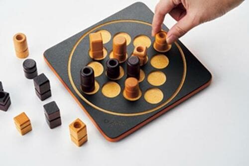 相手に渡す駒が勝敗の鍵を握る ボードゲームおすすめ イメージ3